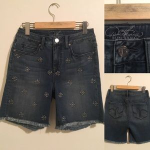 DIANE GILMAN STUDDED STRETCH BERMUDA SHORT Sz 6
